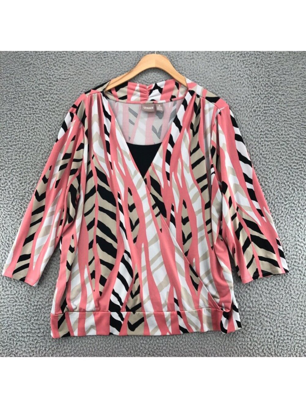 Chicos Top Womens 3 US XL Pink Animal Print Faux Wrap V Neck Surplice 3/4 Sleeve